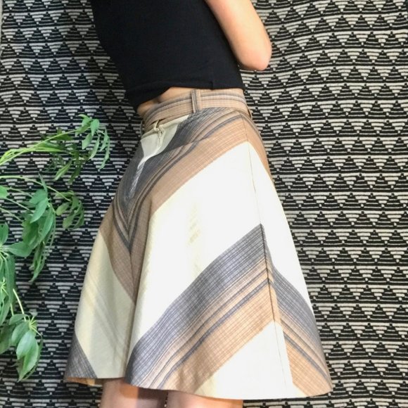 SOLD vtg A-line skirt, 24/xs - Picture 5 of 11
